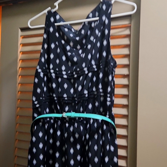 Xhilaration XL black and white dress with belt - Picture 1 of 5